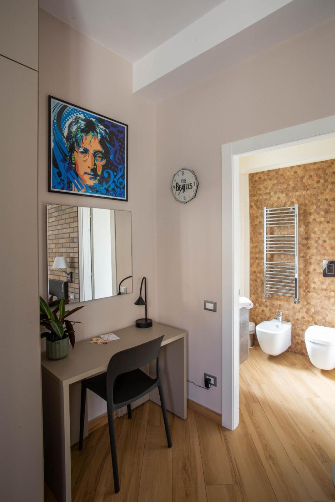 Little Rock Guest House Гаета Екстериор снимка