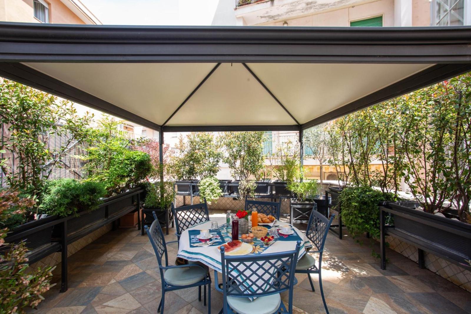 Little Rock Guest House Гаета Екстериор снимка