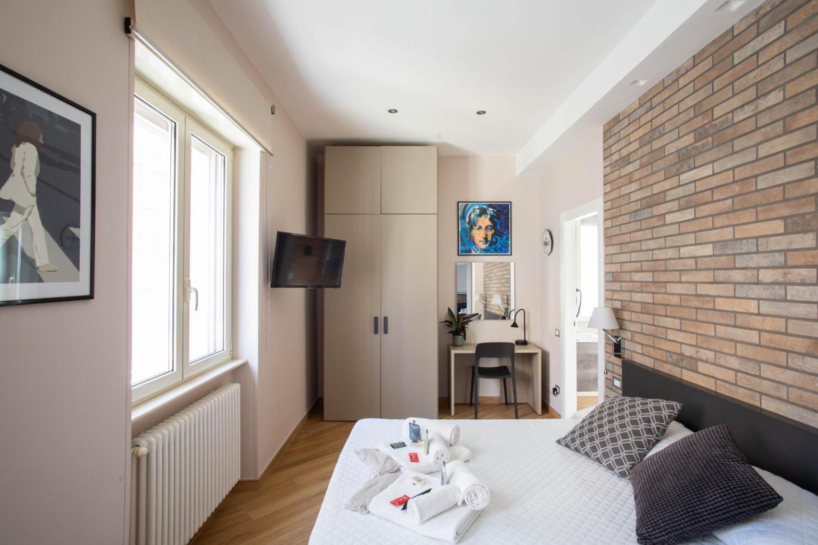 Little Rock Guest House Гаета Екстериор снимка